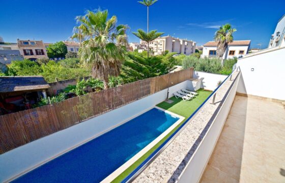 Impecable adosado en alquiler con piscina en Ses Salines