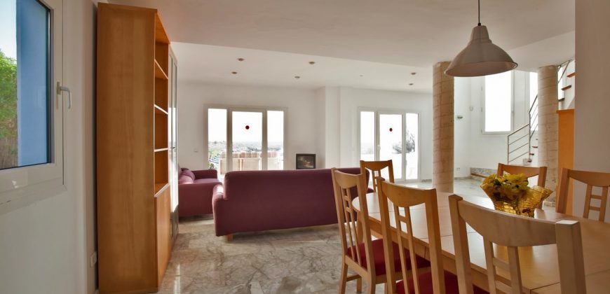 Amazing waterfront villa for sale in Cala D’Or