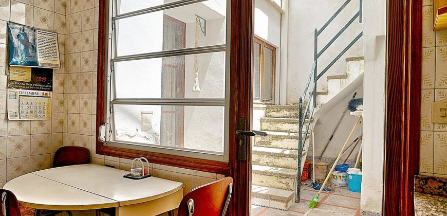 Amazing waterfront villa for sale in Cala D’Or