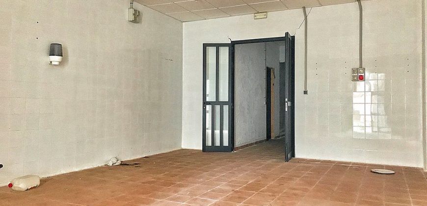 Business premises for sale in prime location at Colonia de Sant Jordi
