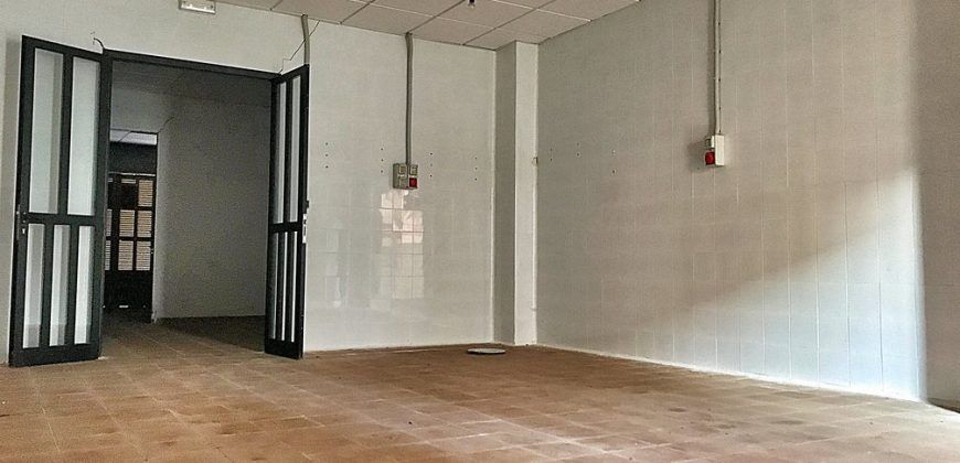 Business premises for sale in prime location at Colonia de Sant Jordi