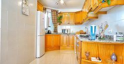 Villa for sale with swimming pool next to Palma de Mallorca