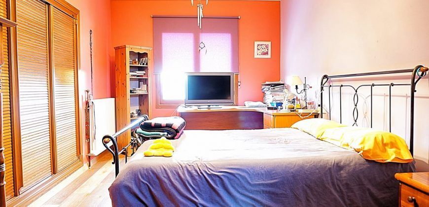 Amplio chalet en venta con piscina a 150 metros del mar en Sa Ràpita