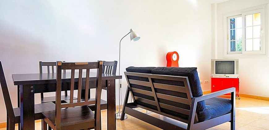 Bonito piso en venta en Cala Pí con terraza y zona ajardinada