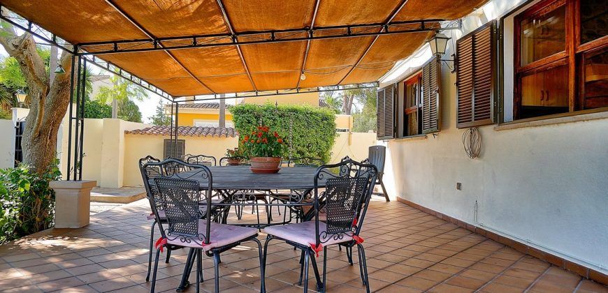 Villa for sale with swimming pool next to Palma de Mallorca
