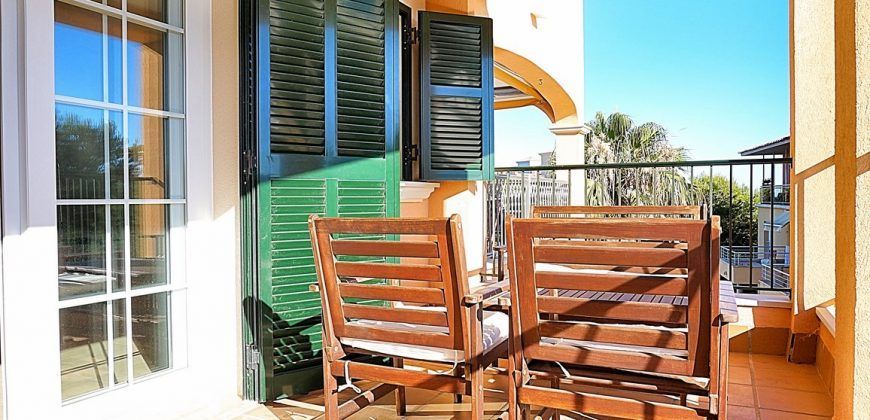 Bonito piso en venta en Cala Pí con terraza y zona ajardinada