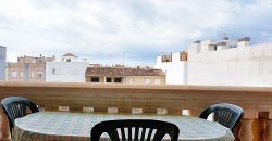 Piso amueblado con terraza y vistas al mar en Colonia Sant Jordi