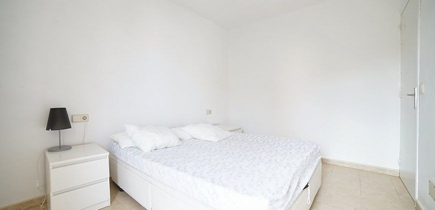 Bright apartment for sale in Colonia de Sant Jordi next to the sea