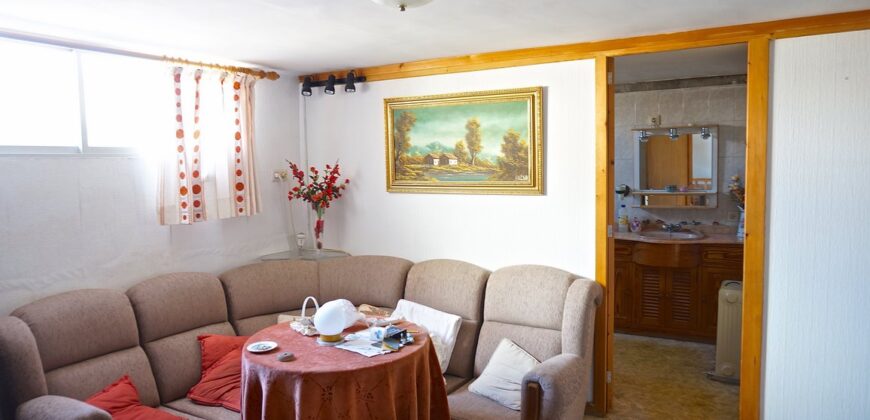 Commercial Property with Apartment in Colonia de Sant Jordi