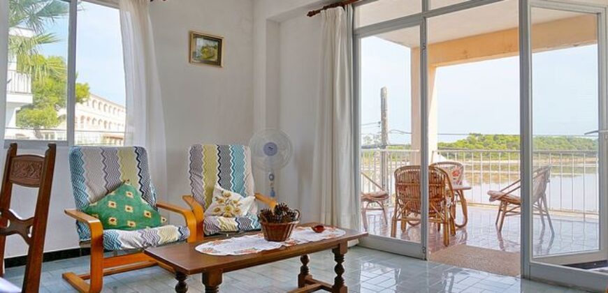 Piso en alquiler con terraza y vistas a 300 m de la playa en la Colonia de Sant Jordi