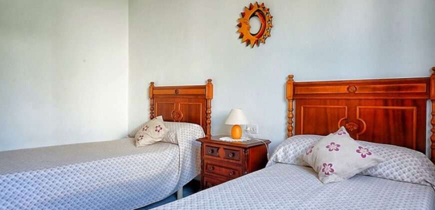 Piso en alquiler con terraza y vistas a 300 m de la playa en la Colonia de Sant Jordi