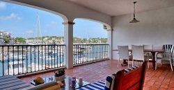 Piso en alquiler en primera línea con preciosas vistas al mar en Portopetro