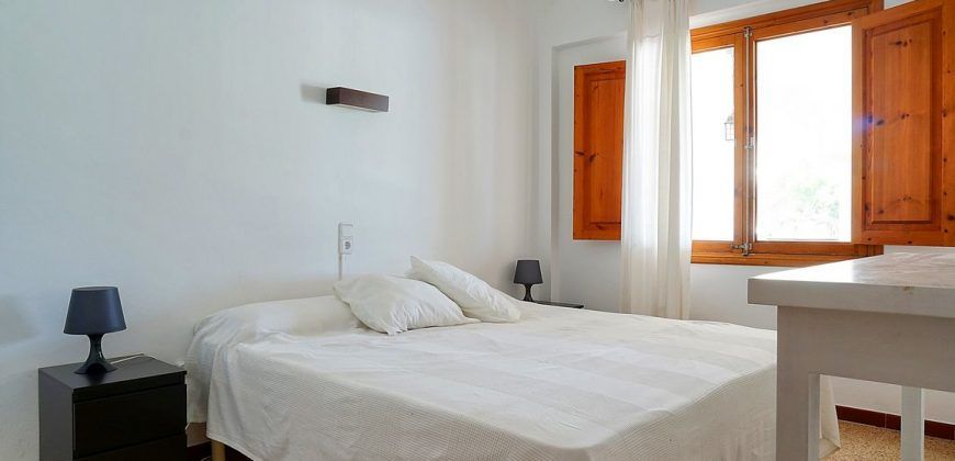 Piso en alquiler en primera línea con preciosas vistas al mar en Portopetro