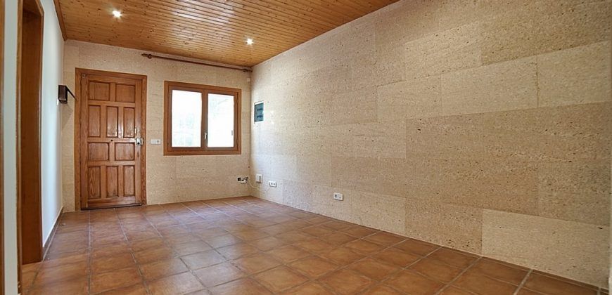 Commercial premise for sale plus flat in Colonia de Sant Jordi