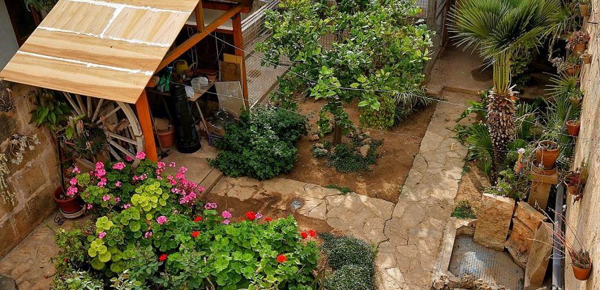 Stadthaus zu verkaufen in Llucmajor mit Garten