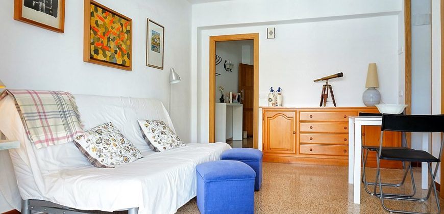 Waterfront apartment to rent in Portopetro