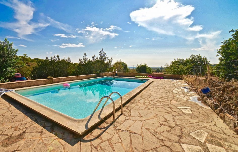 Landhaus mit Pool und Meerblick zur Miete in Santanyí
