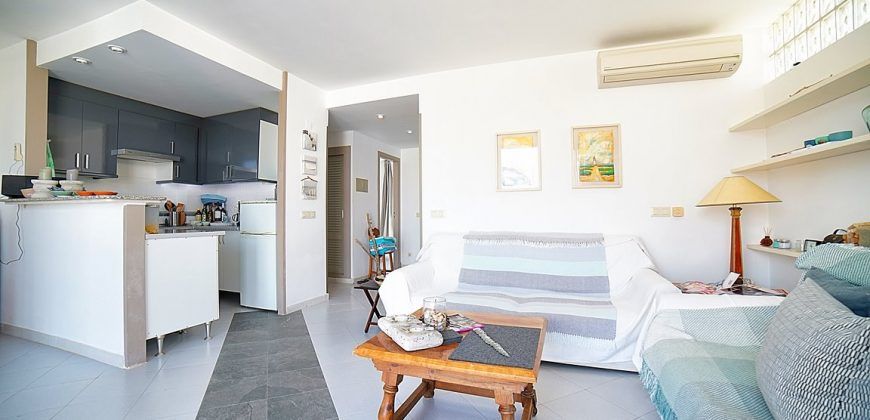 Pemthouse for sale with sea views and a superb terrace in Colonia de Sant Jordi