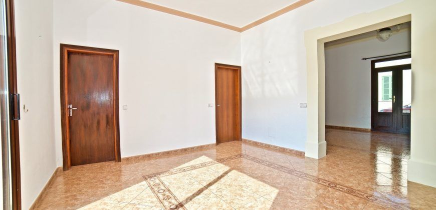 Casa de pueblo en alquiler completamente renovada en Es Llombards