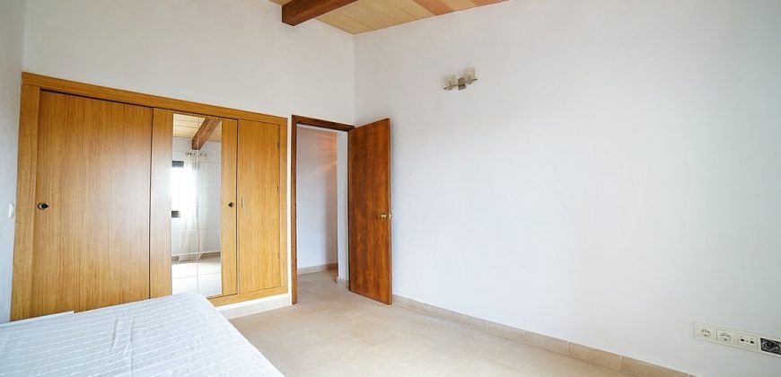 Lovely country house to rent with swimming pool in Ses Salines