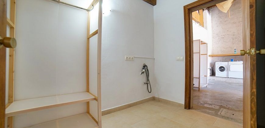 Lovely country house to rent with swimming pool in Ses Salines