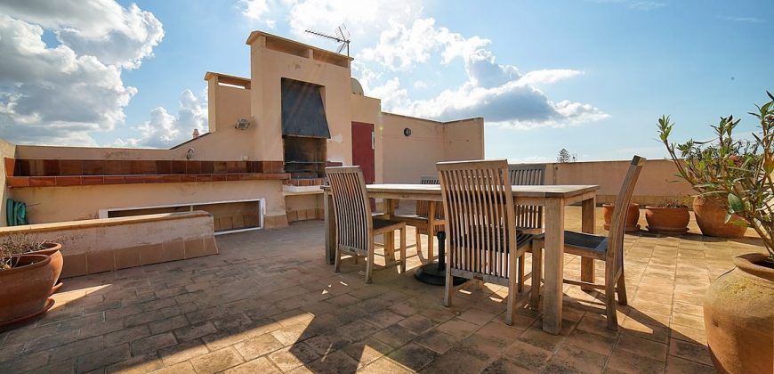Pemthouse for sale with sea views and a superb terrace in Colonia de Sant Jordi