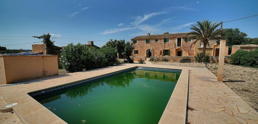 Preciosa casa de campo con piscina en alquiler junto a Santanyí
