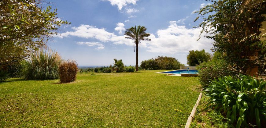 Casa de campo con vistas al mar en venta en s’Horta, Mallorca