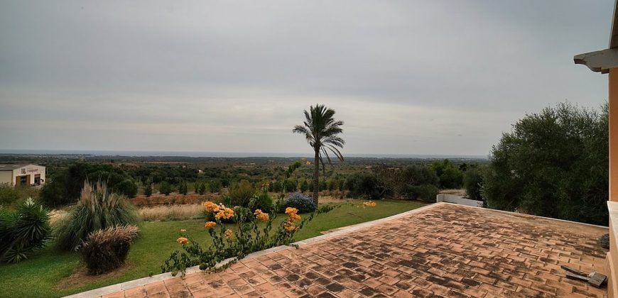 Finca mit Meerblick und Pool zum Verkauf in s’Horta, Mallorca