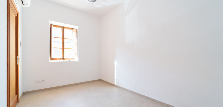 Townhouse to rent in Ses Salines with 4 bedrooms, 2 bathrooms and two large terraces