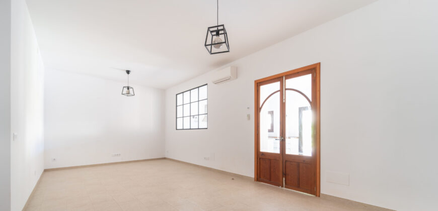 Townhouse to rent in Ses Salines with 4 bedrooms, 2 bathrooms and two large terraces
