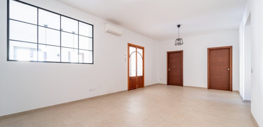 Townhouse to rent in Ses Salines with 4 bedrooms, 2 bathrooms and two large terraces