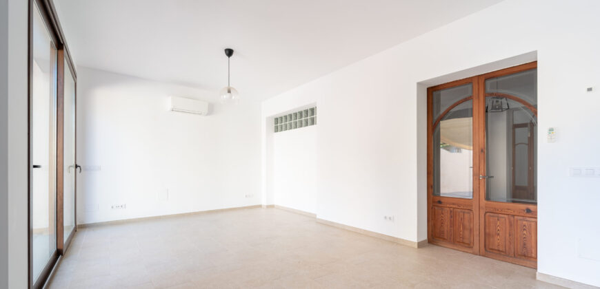 Townhouse to rent in Ses Salines with 4 bedrooms, 2 bathrooms and two large terraces