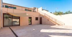 Townhouse to rent in Ses Salines with 4 bedrooms, 2 bathrooms and two large terraces