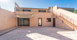 Townhouse to rent in Ses Salines with 4 bedrooms, 2 bathrooms and two large terraces