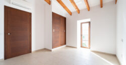 Townhouse to rent in Ses Salines with 4 bedrooms, 2 bathrooms and two large terraces