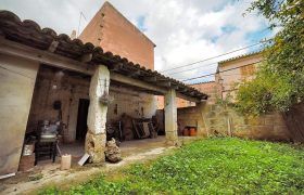 Casa de pueblo con jardín en venta en Ses Salines