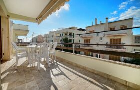 Sea View Apartment for Rent in Colonia de Sant Jordi