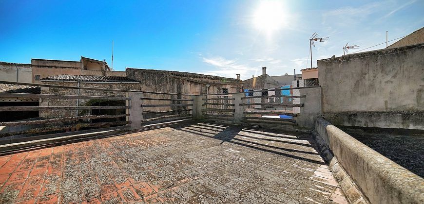 Stadthaus zu verkaufen mit Terrasse in Felanitx