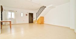 Amplia casa adosada en venta en Es Llombards