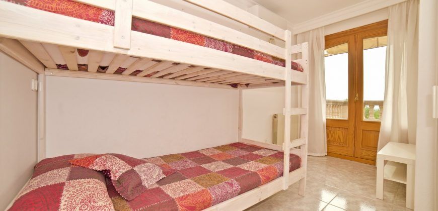 Casa de campo en venta en Buñola con piscina.