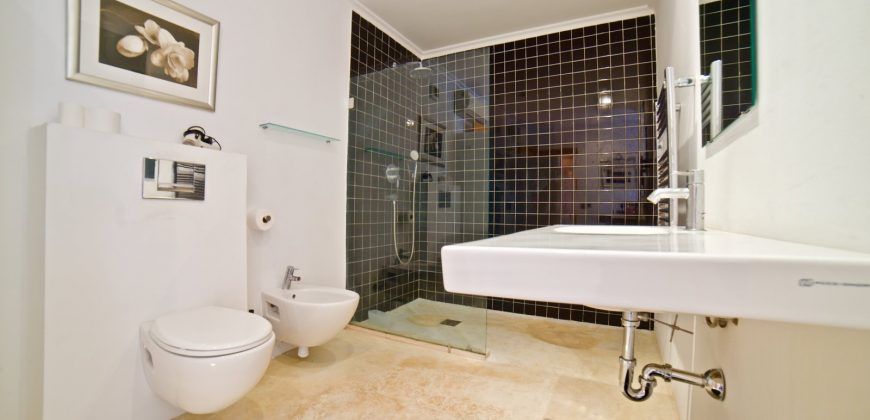 Chalet en alquiler con piscina en Es Llombards