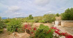 Casa de campo en venta en Buñola con piscina.