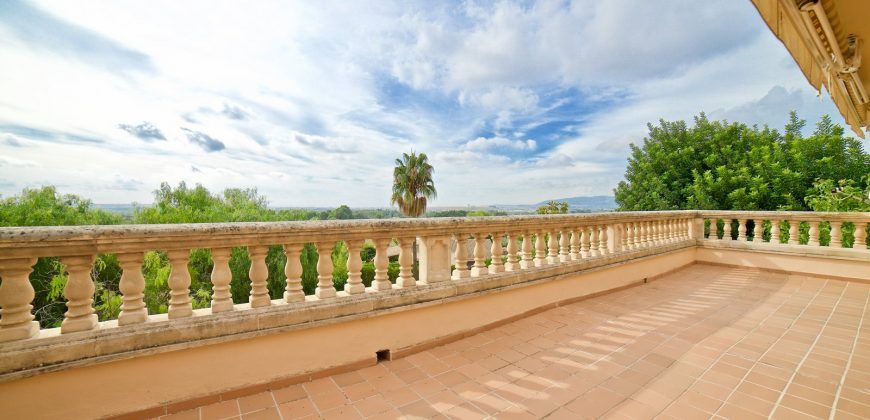 Casa de campo en venta en Buñola con piscina.