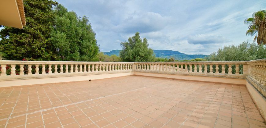 Casa de campo en venta en Buñola con piscina.