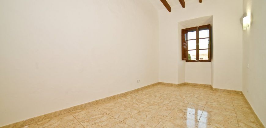 Casa de pueblo con jardín y garaje en alquiler en Santanyí