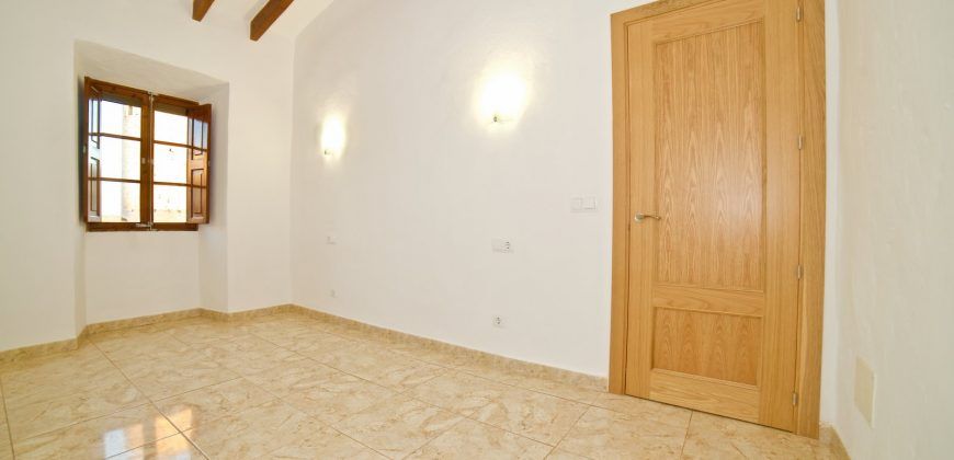Casa de pueblo con jardín y garaje en alquiler en Santanyí