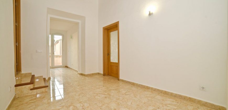 Casa de pueblo con jardín y garaje en alquiler en Santanyí