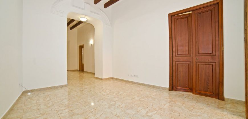 Casa de pueblo con jardín y garaje en alquiler en Santanyí
