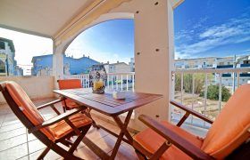 Piso amueblado en alquiler con terraza en Colonia de Sant Jordi
